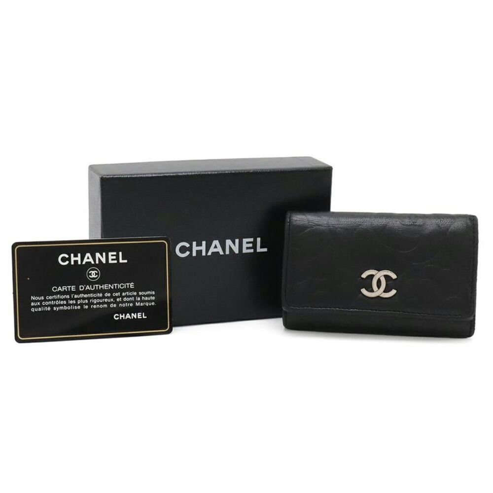 Chanel Camellia Coco 6-Key Case - Picture 8 of 8